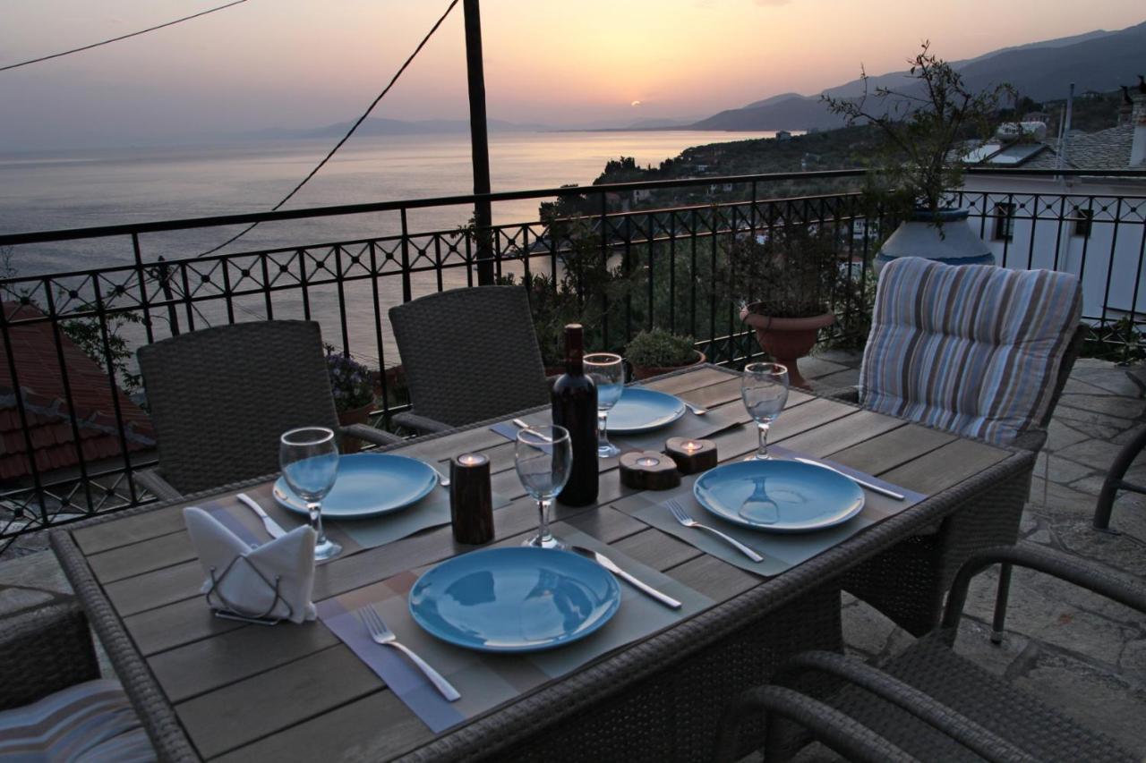 Mesonisi με υπέροχη θέα στον παγασητικό!! Hébergement de vacances Áfissos