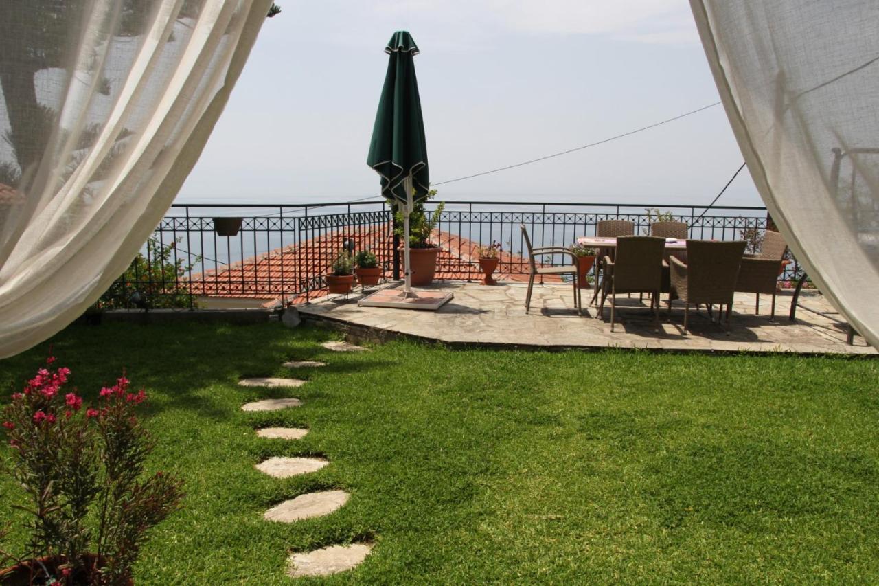 Mesonisi με υπέροχη θέα στον παγασητικό!! Hébergement de vacances Áfissos