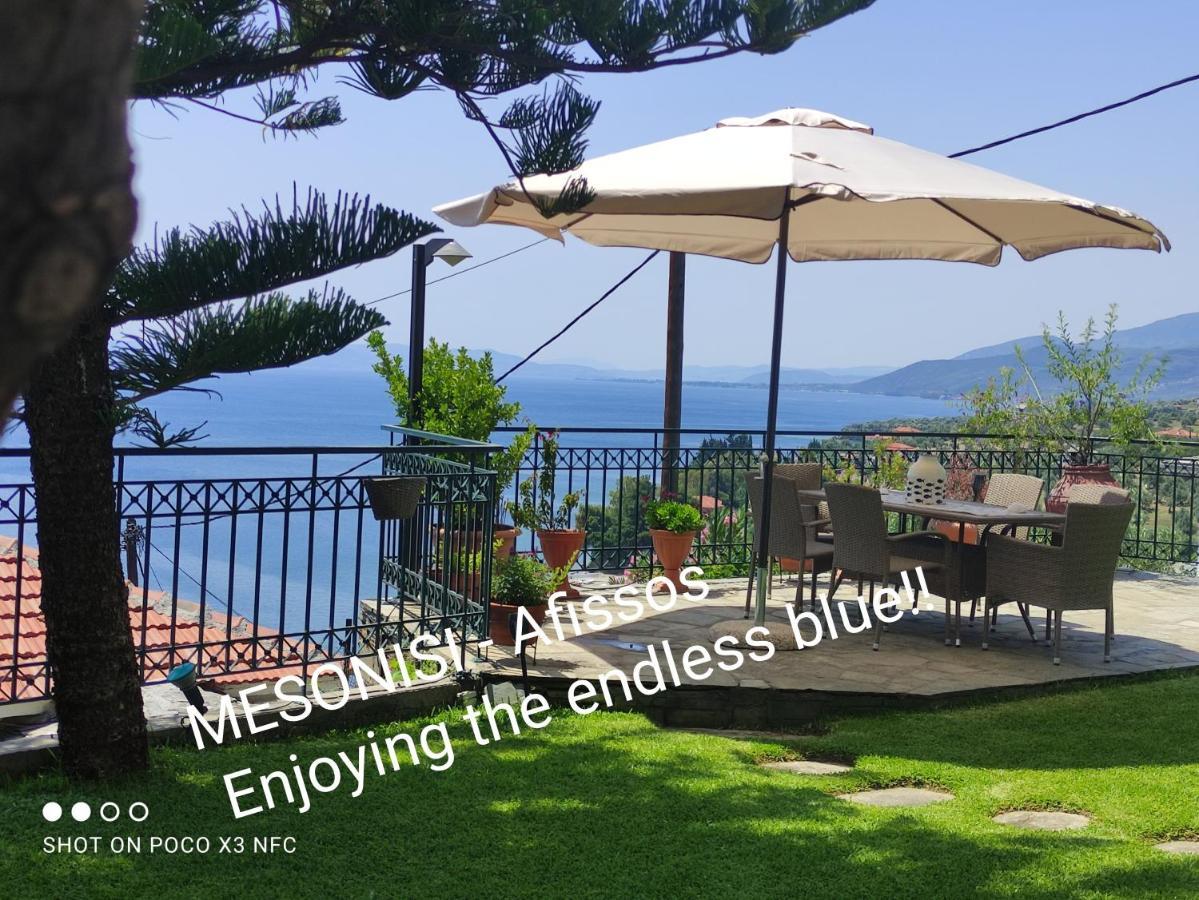 Mesonisi με υπέροχη θέα στον παγασητικό!! Ferienhaus
