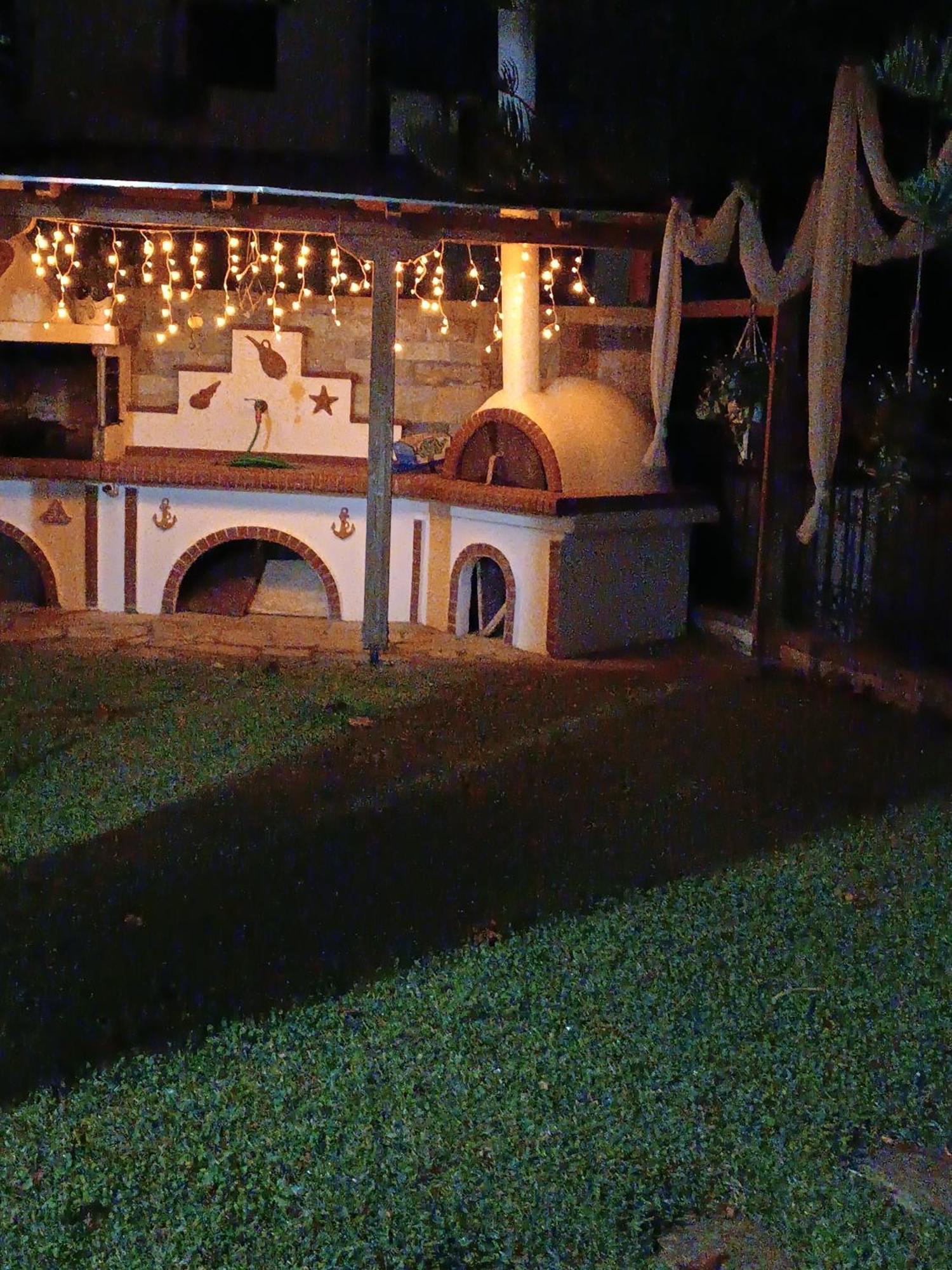Ferienhaus Mesonisi με υπέροχη θέα στον παγασητικό!! Áfissos